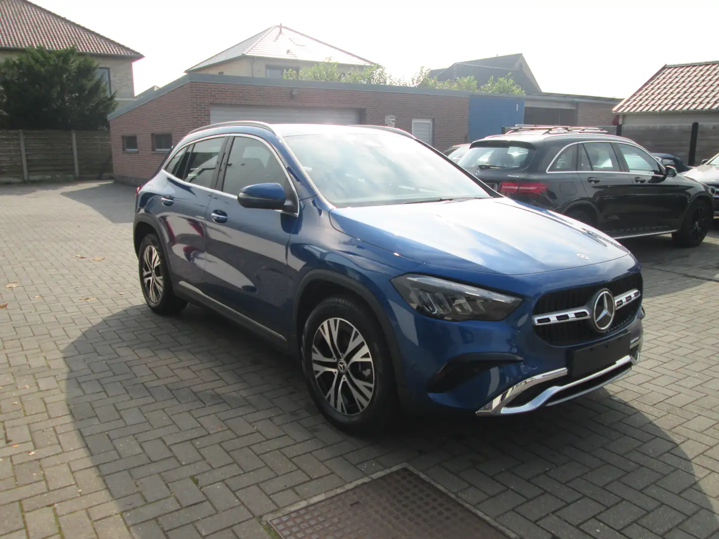 Mercedes-Benz GLA 250 E HYBRIDE FACELIFT TREKHAAK 9000 km !!! Bleu - 2