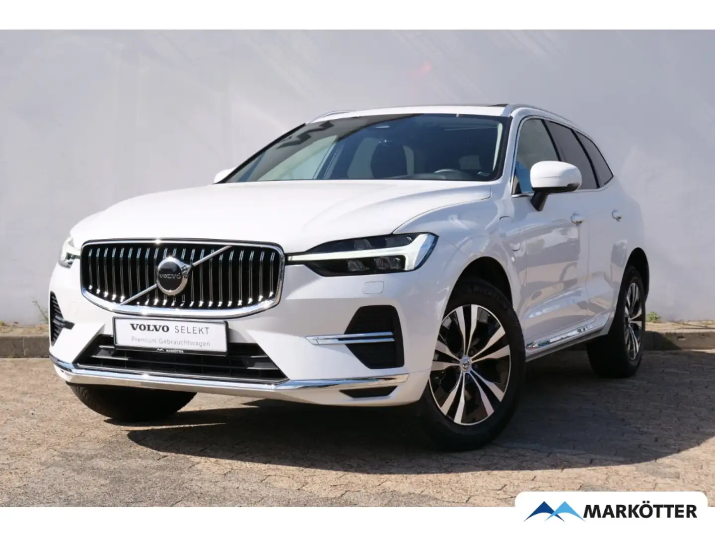 Volvo XC60 T6 AWD Recharge Core STHZ/AHK/BLIS/Google Weiß - 1