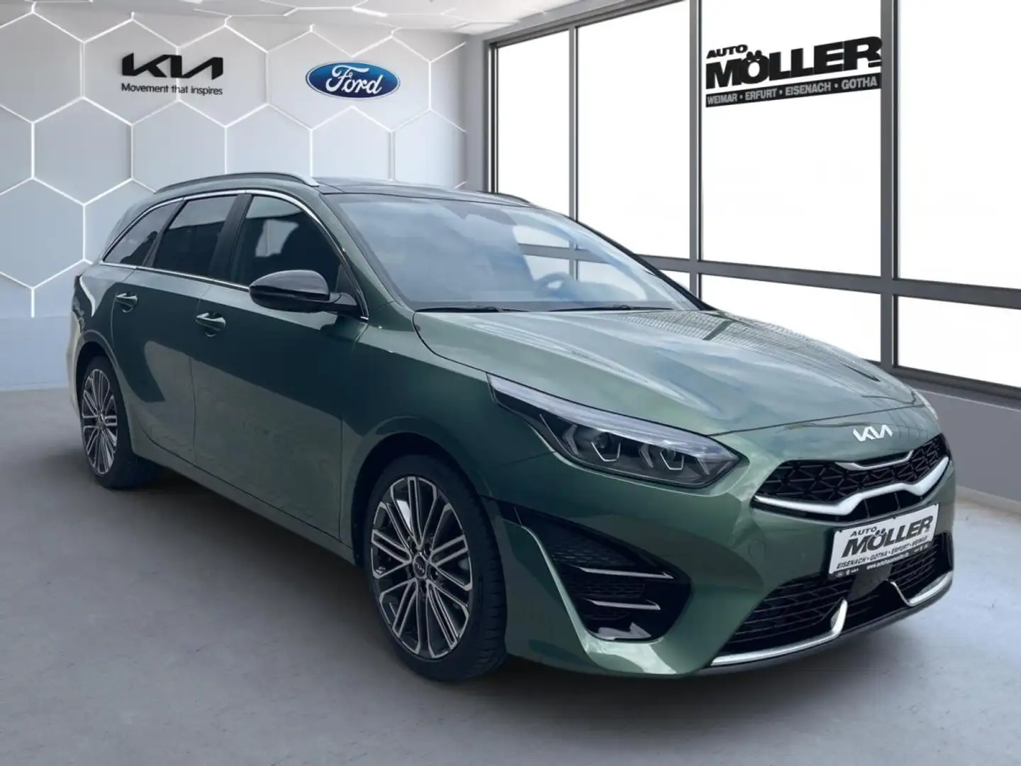 Kia Ceed SW / cee'd SW 1.5T DCT GT-Line+Pano+Leder+Techne+Performance Grün - 2
