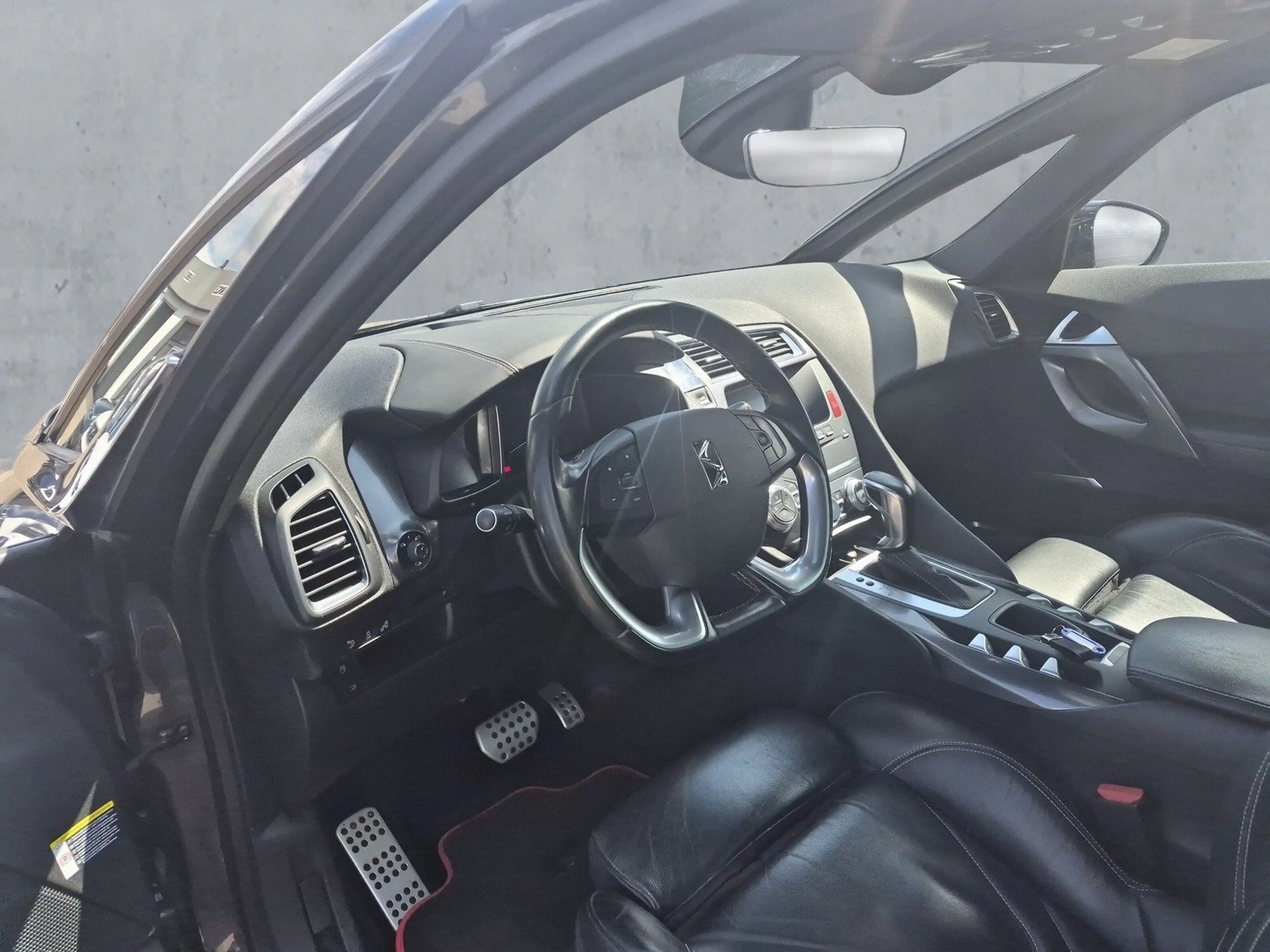 DS Automobiles DS 5 DS5  1.Hd+HUD+Automatik+Pano+Leder — photo 11