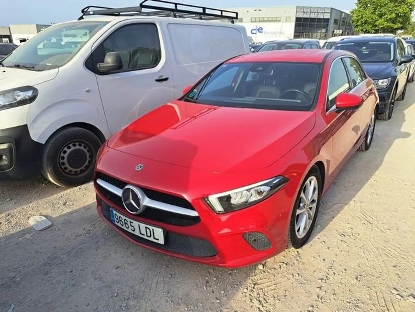 Mercedes-Benz A 200 d Rojo - 2