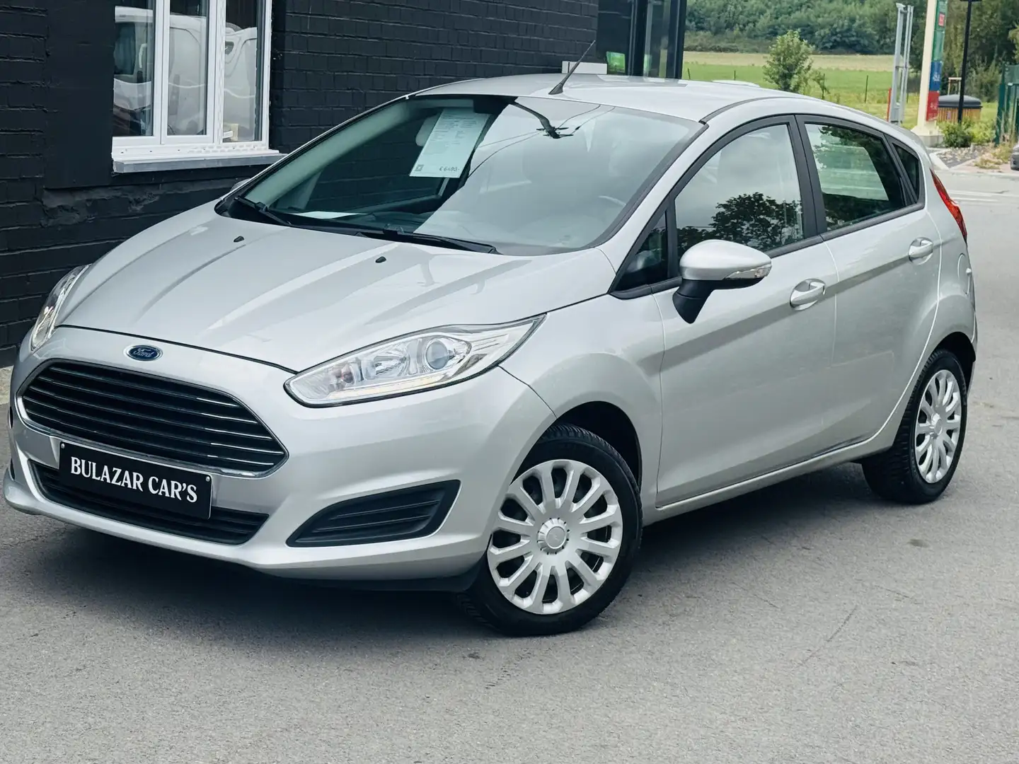 Ford Fiesta Fiesta 1.0i Trend*FULL CARNET*1 ER MAIN*GARANTIE - 1