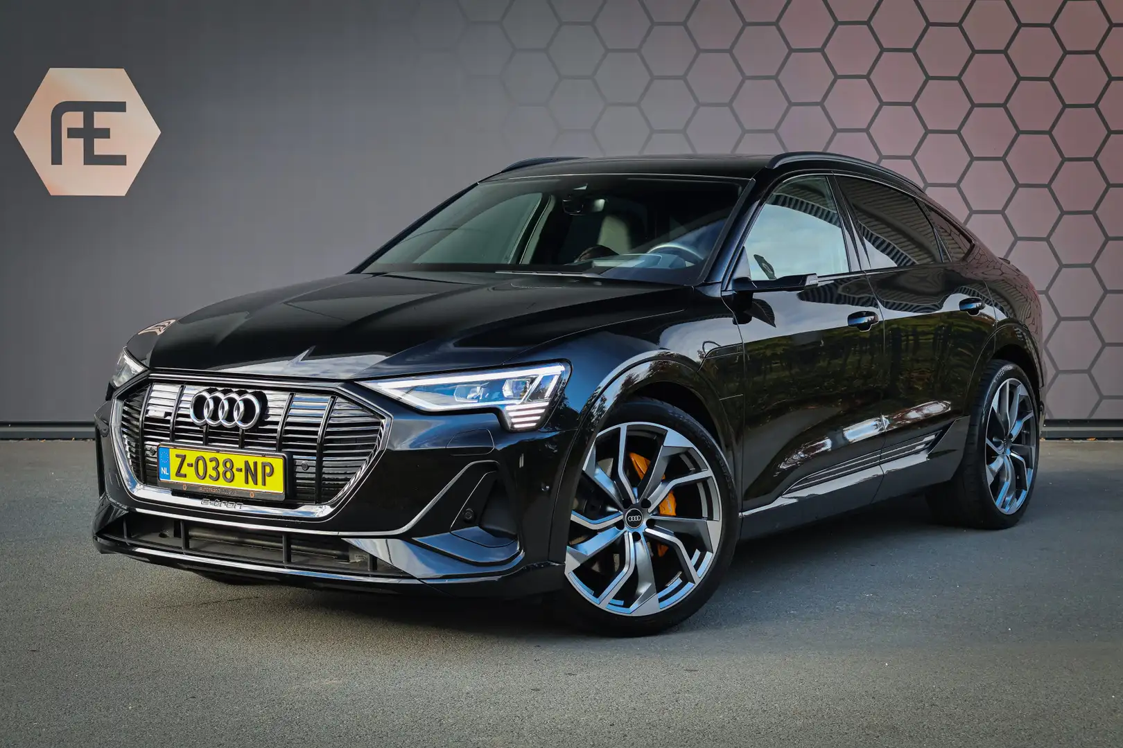 Audi e-tron Sportback 55 quattro 95 kWh | NETTO BIJTELLING SLE Noir - 1