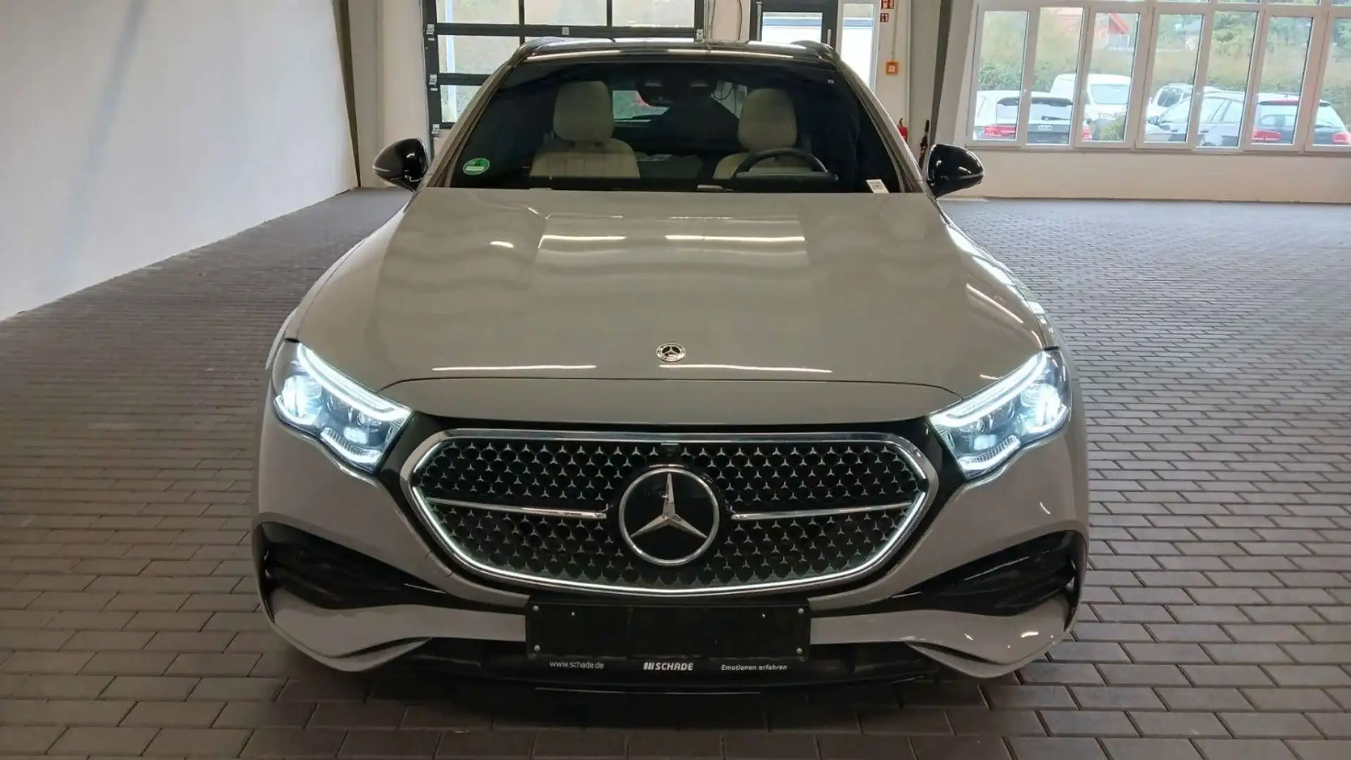 Mercedes-Benz E 450 E -Klasse T 4M AMG Line Premium Pano Head Gris - 2