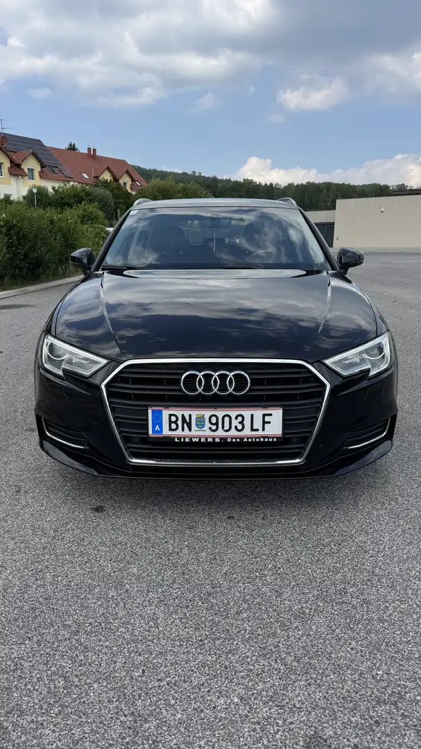 Audi A3 SB Ambition 1,6 TDI Schwarz - 1