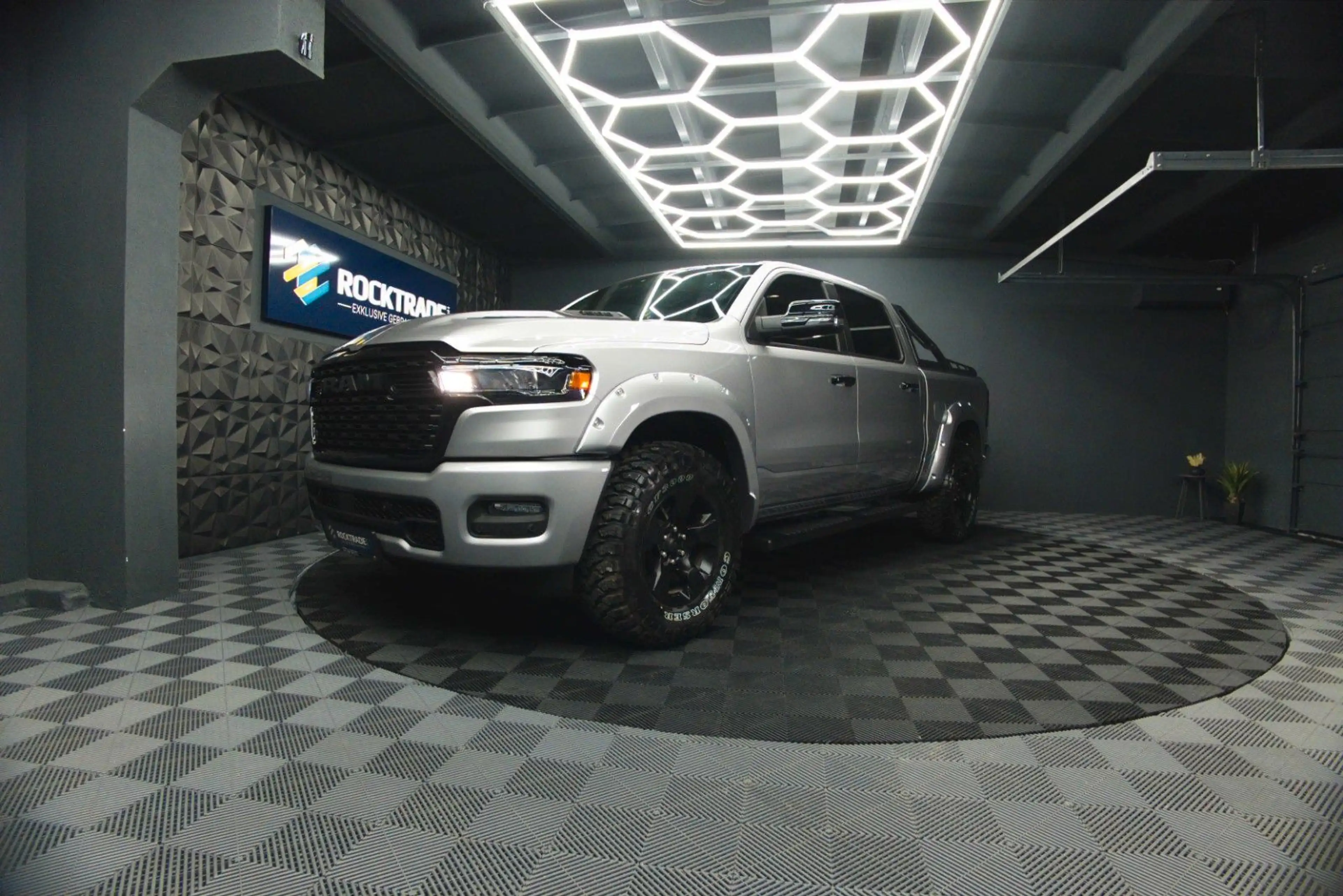 Dodge RAM 3.0 MY 25 TWIN TURBO Offroad Night ACC 19%
