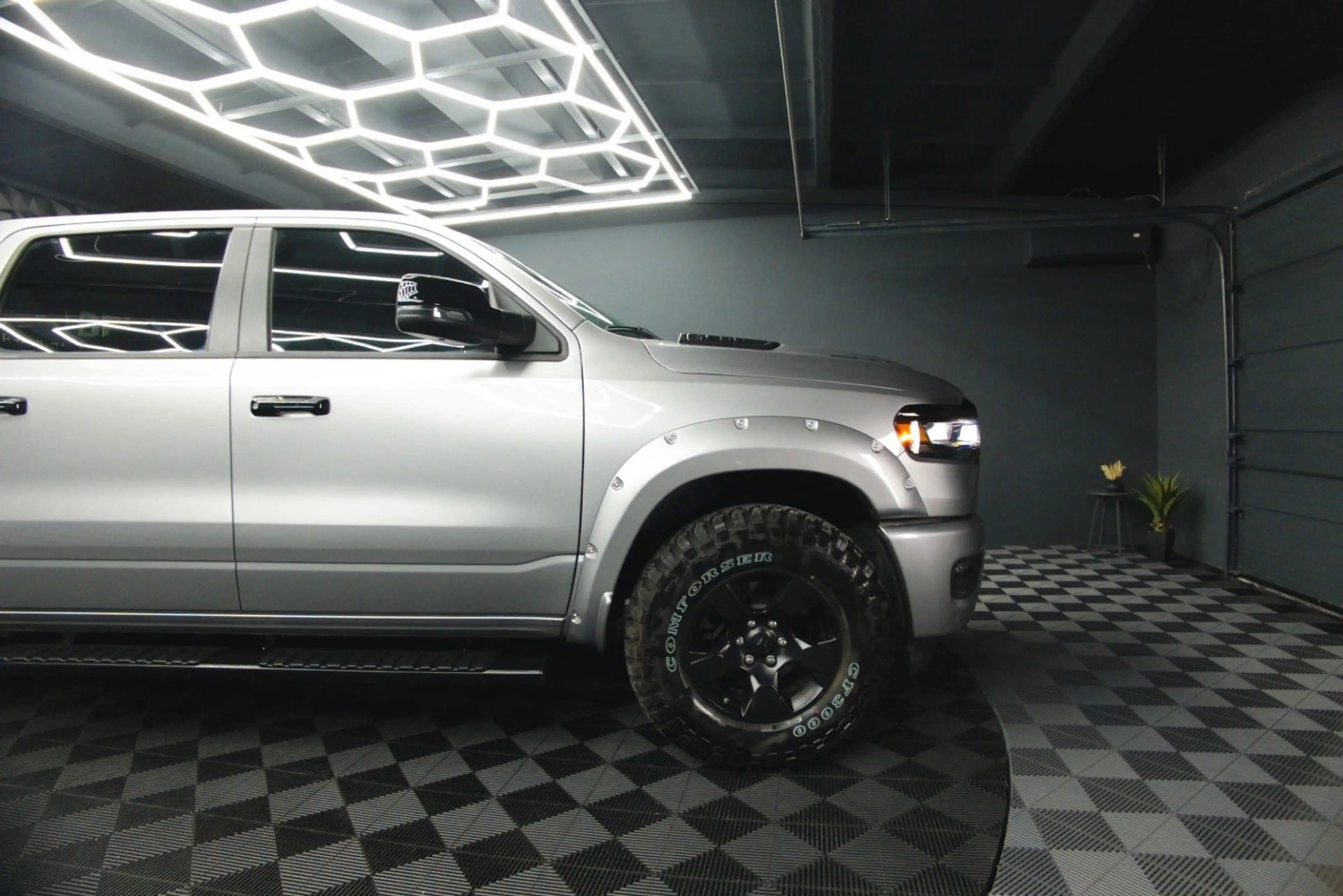 Dodge RAM 3.0 MY 25 TWIN TURBO Offroad Night ACC 19% — photo 10