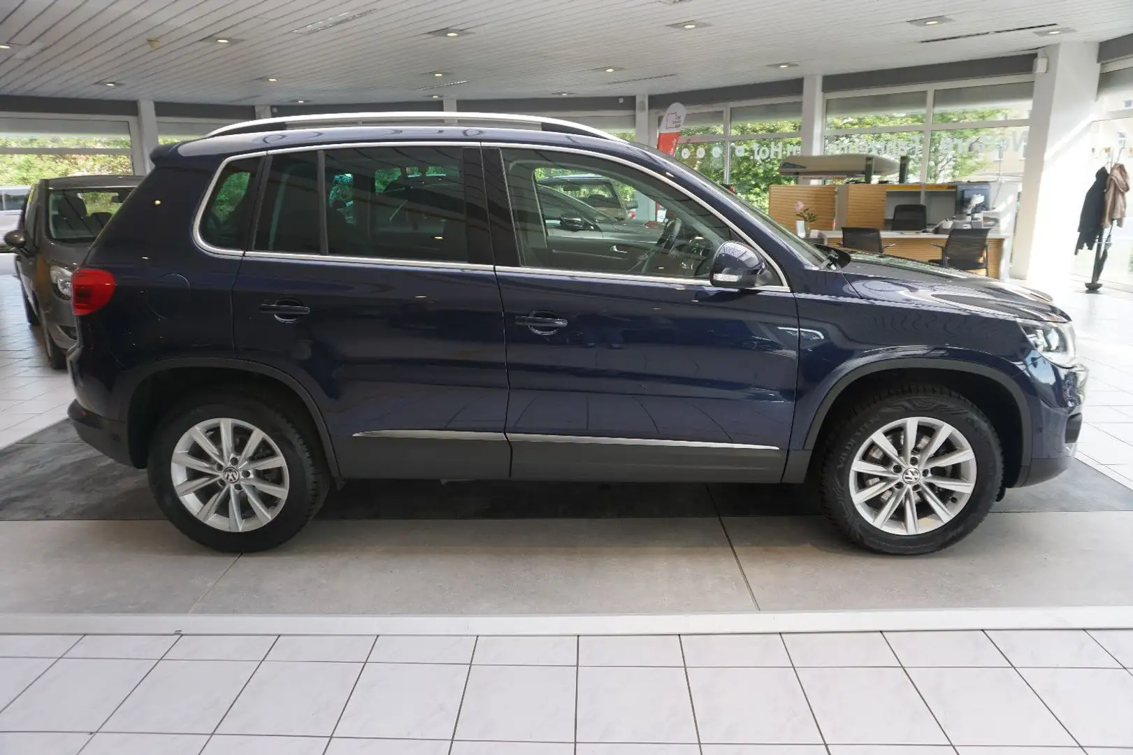 Volkswagen Tiguan Sport & Style NAVI, SITZHEIZUNG, 2x PDC Blu/Azzurro - 2