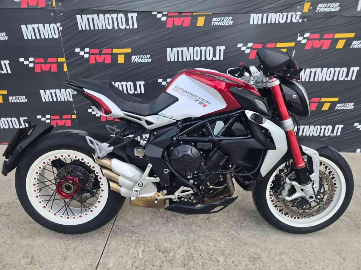 MV Agusta Brutale 800 Dragster RR Video 360 Bianco - 1