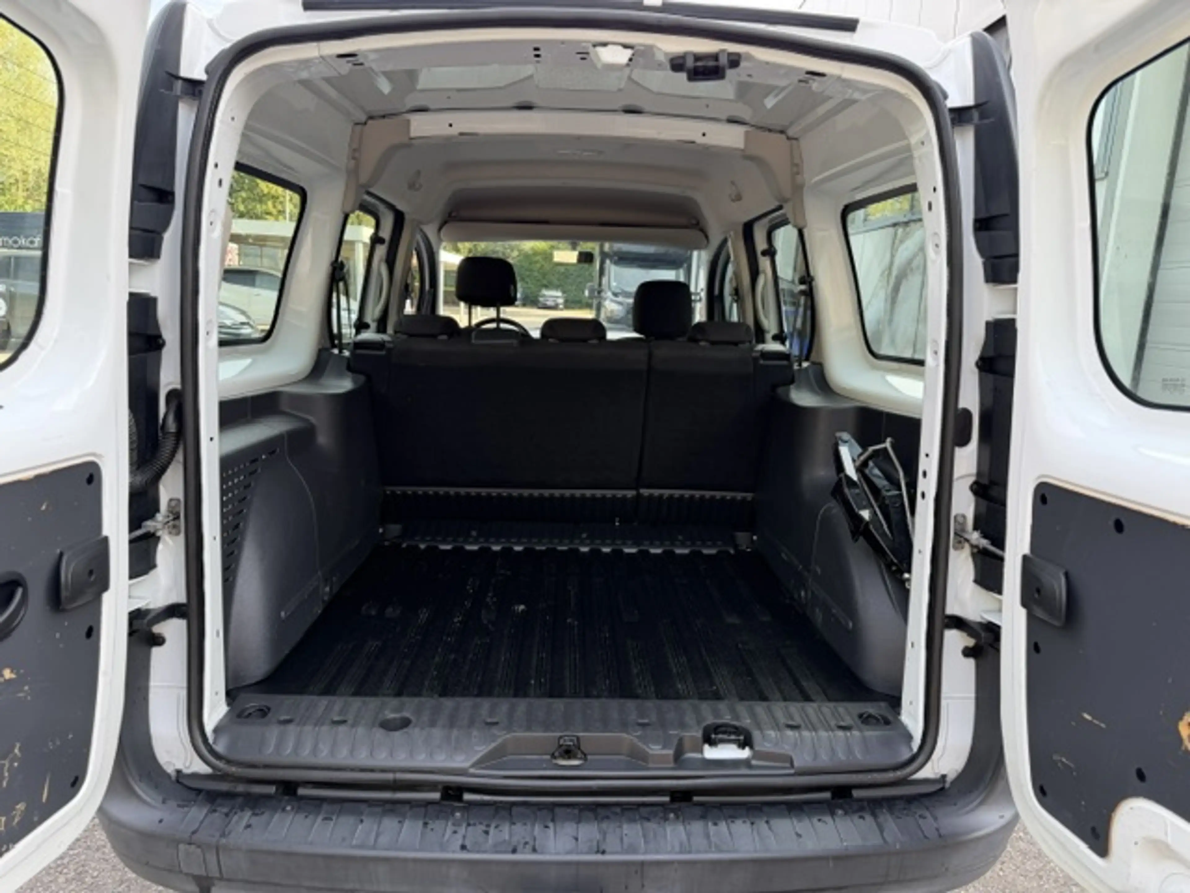 Renault Kangoo Kangoo XL 1.5 dCi Energy — photo 7