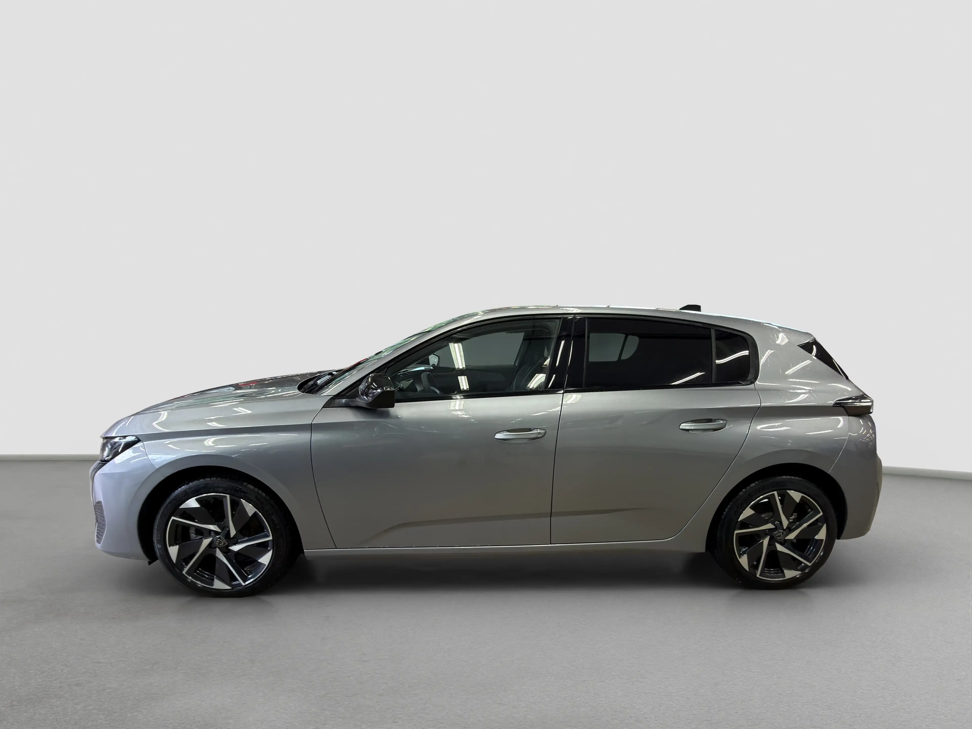 Peugeot 308 308 ALLURE BHDi 130 EAT8 1,5 — photo 2