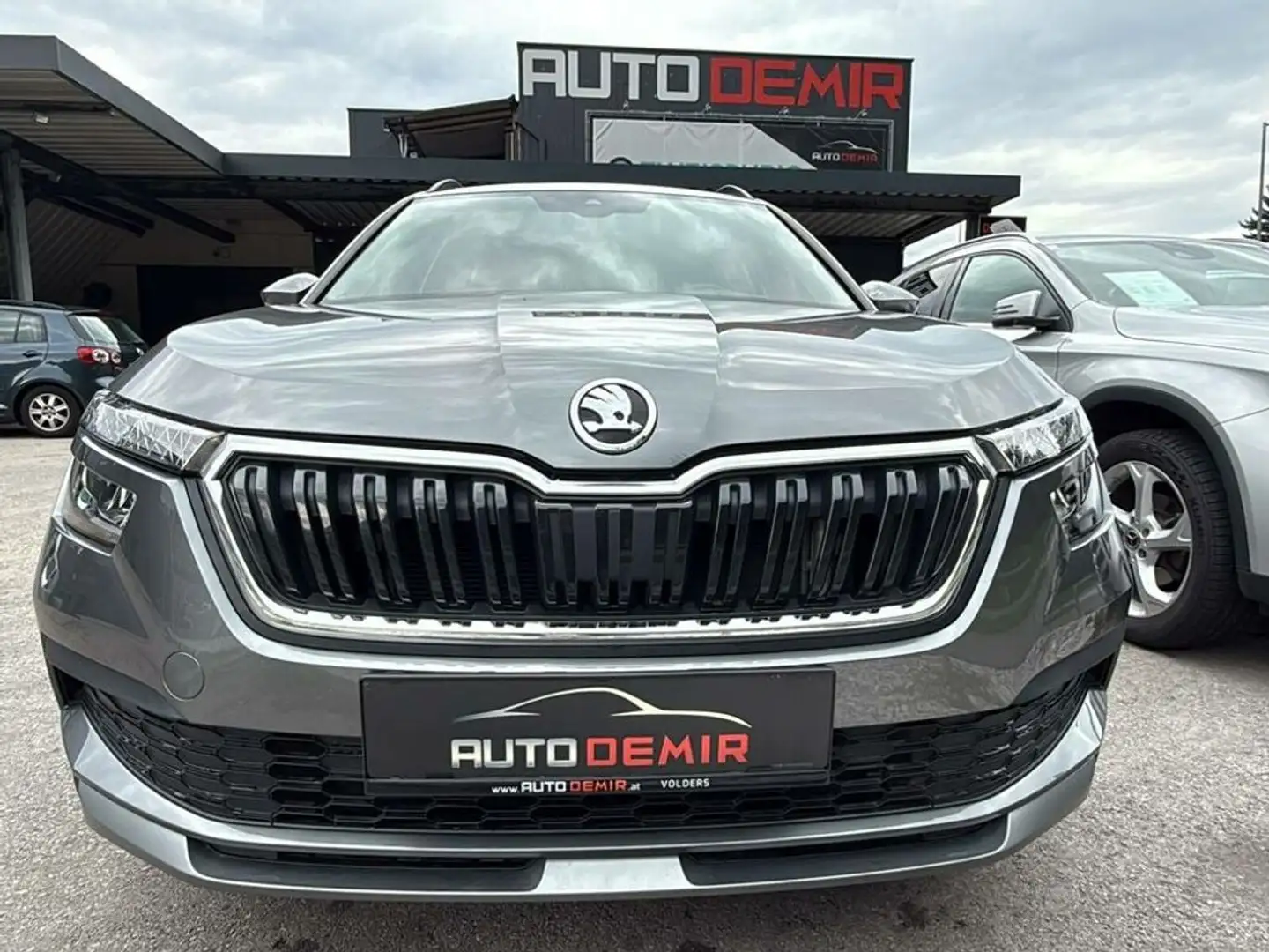 Skoda Kamiq Ambition Grau - 1