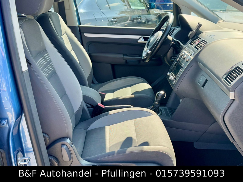 Volkswagen Touran Life 7 Sitzer — photo 12