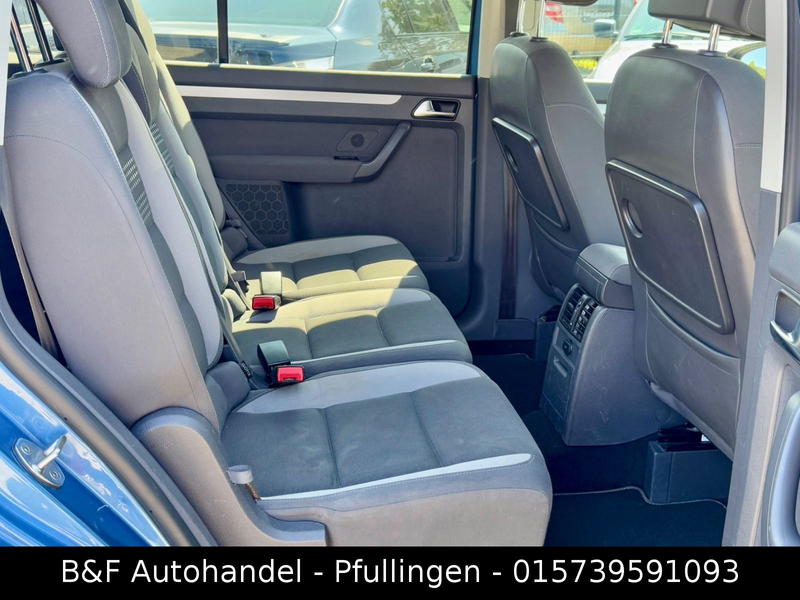 Volkswagen Touran Life 7 Sitzer — photo 13