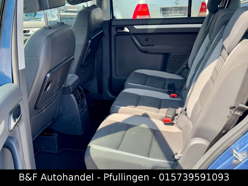 Volkswagen Touran Life 7 Sitzer — photo 14