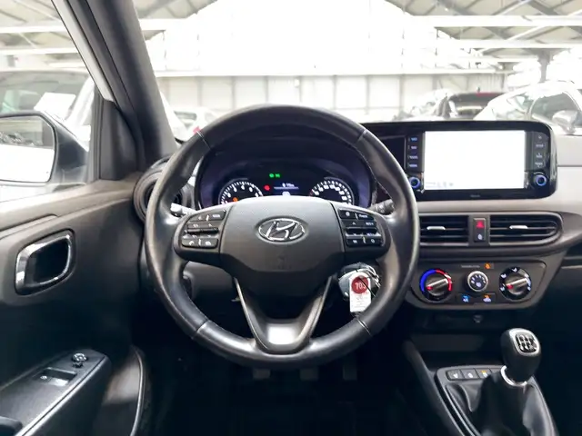 Hyundai I10 view 10