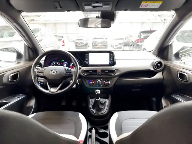 Hyundai I10 view 9