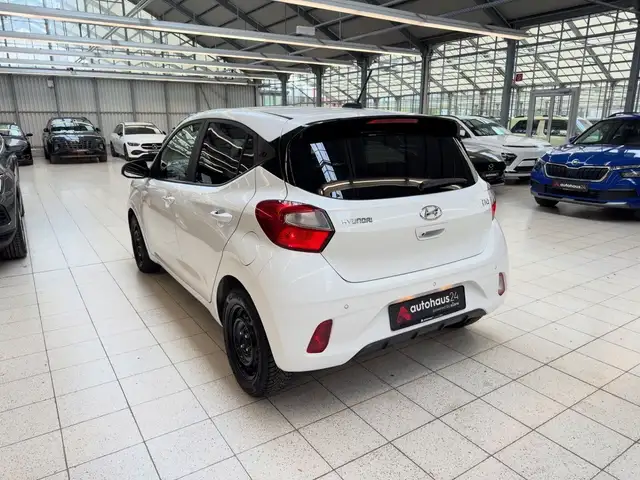 Hyundai I10 view 4