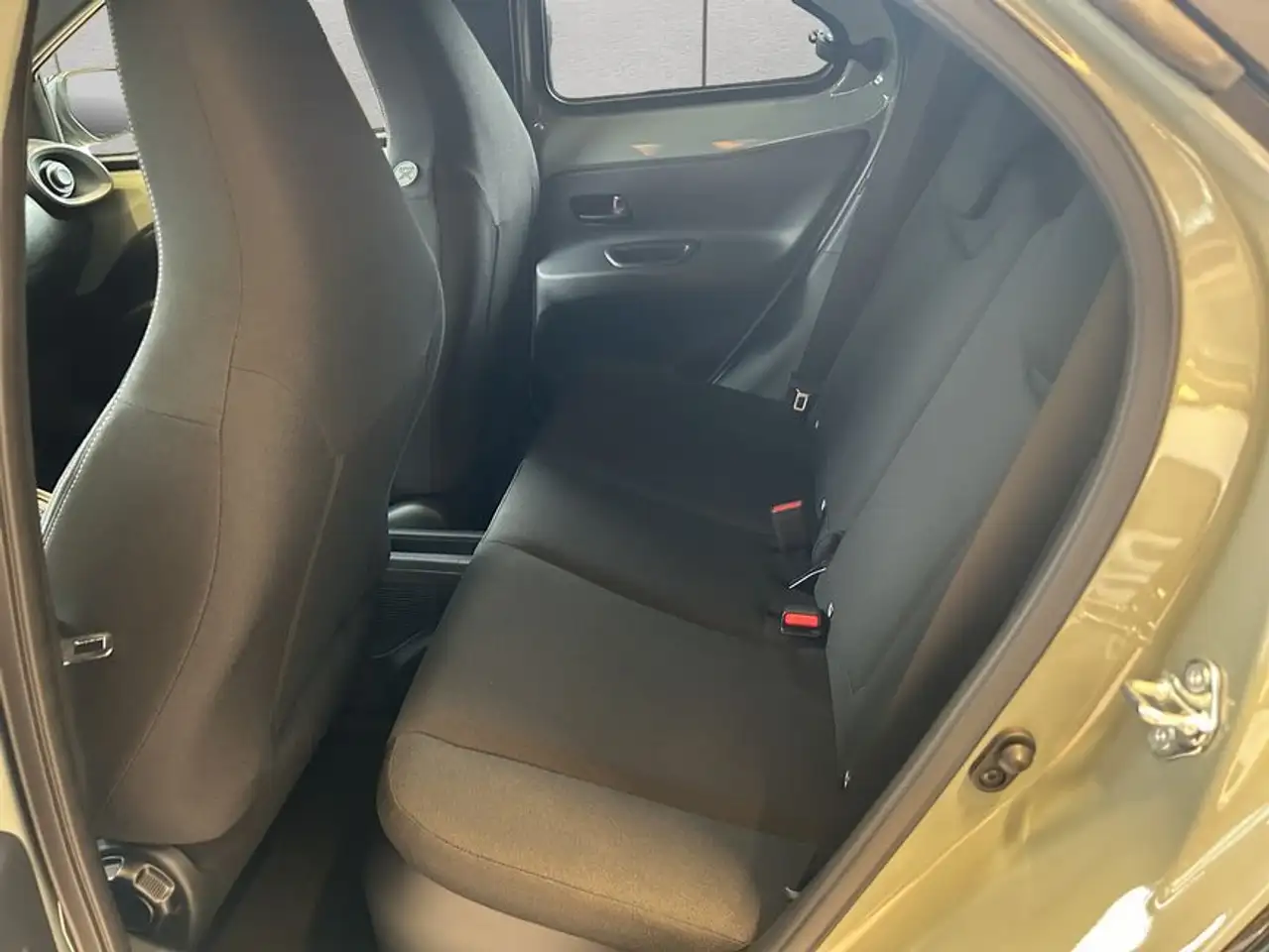 Toyota Aygo X X 1,5 Hybrid Teamplayer 14