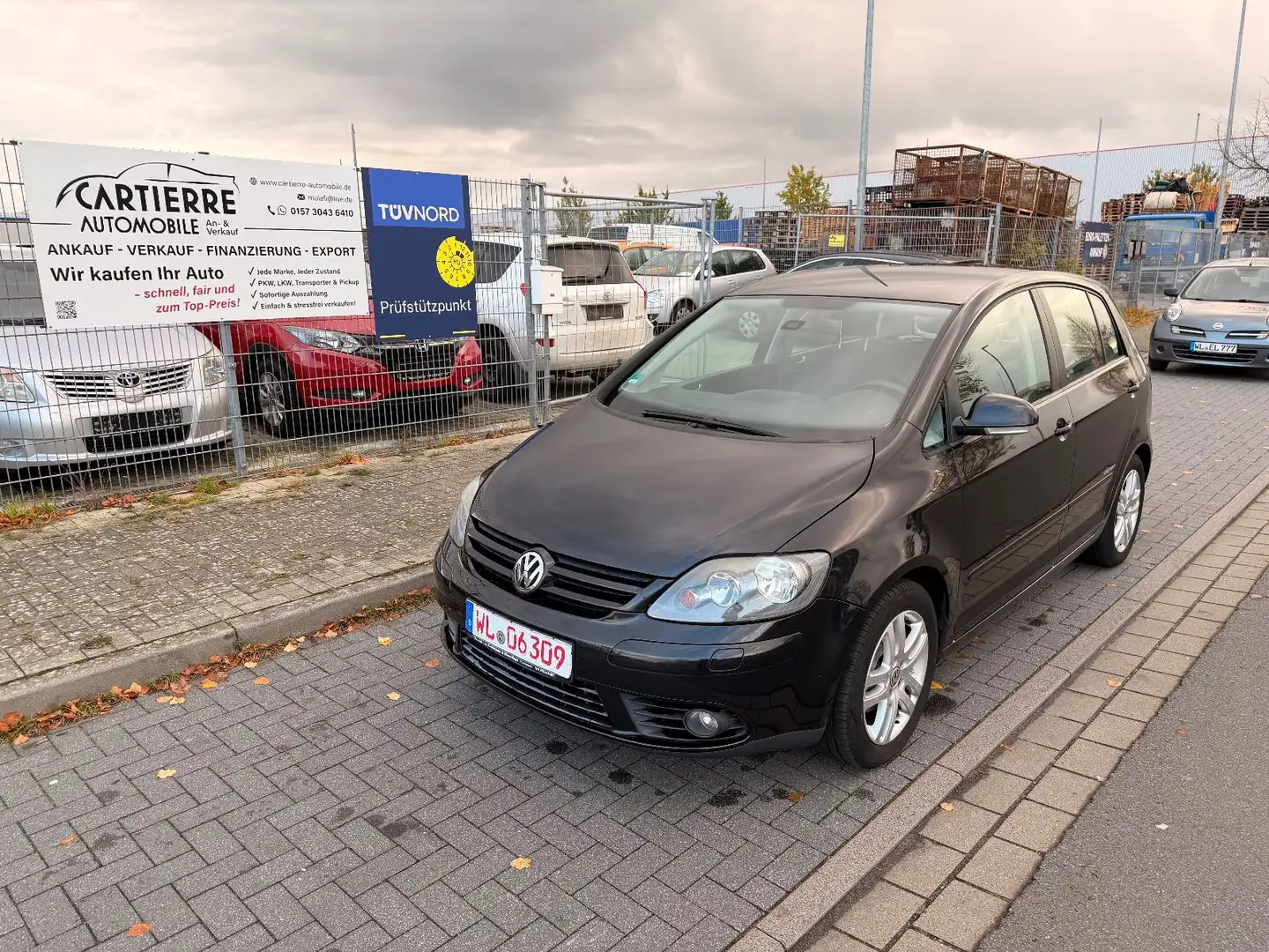 Volkswagen Golf Plus V Edition 1,4L *Climatronik*2xSHZ*ALU* Schwarz - 1