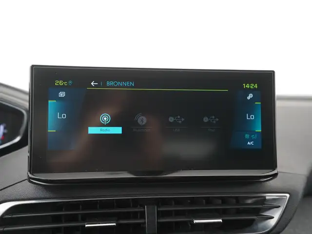 Peugeot 3008 view 16