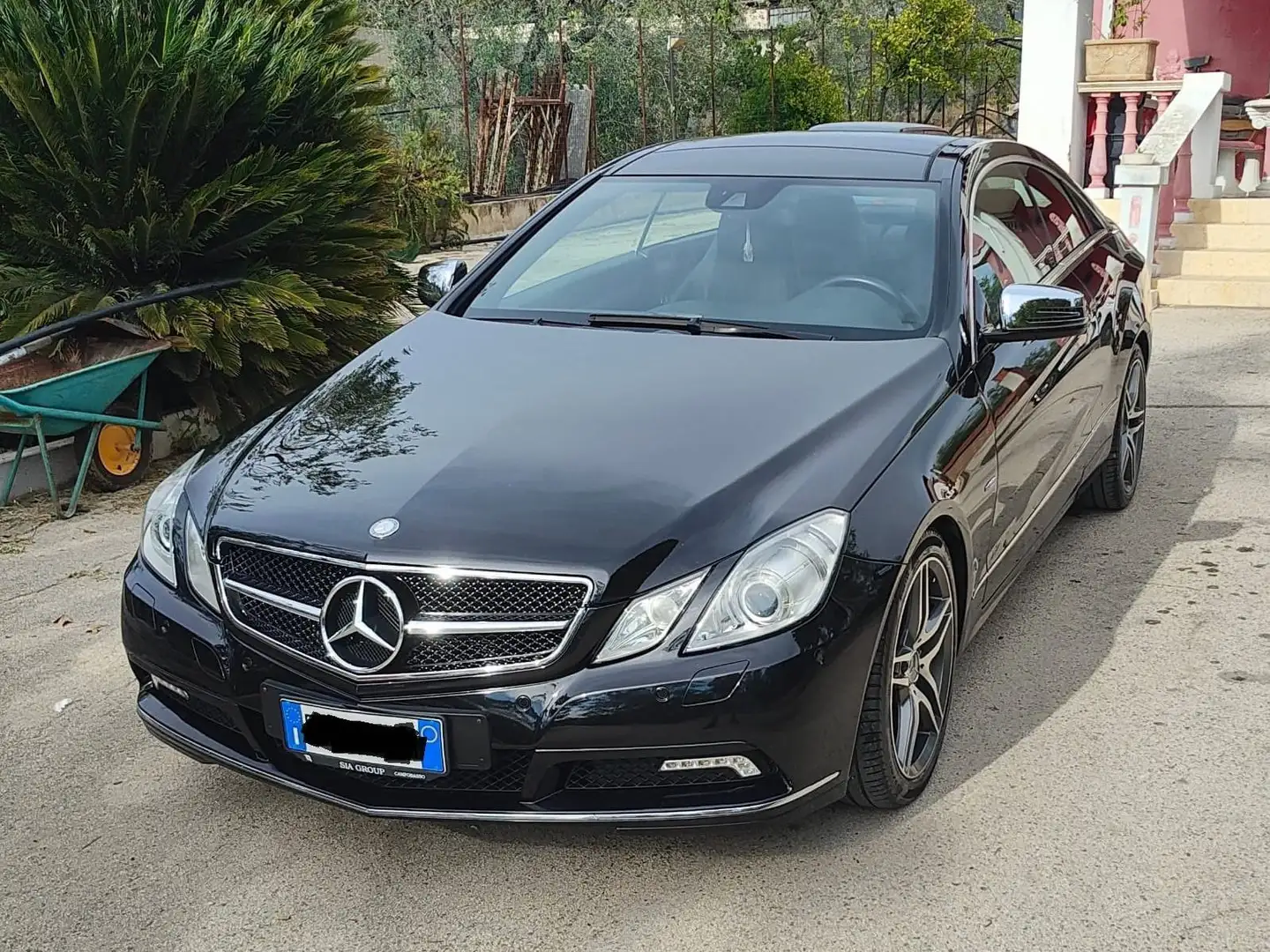 Mercedes-Benz E 220 coupé AMG Nero - 2
