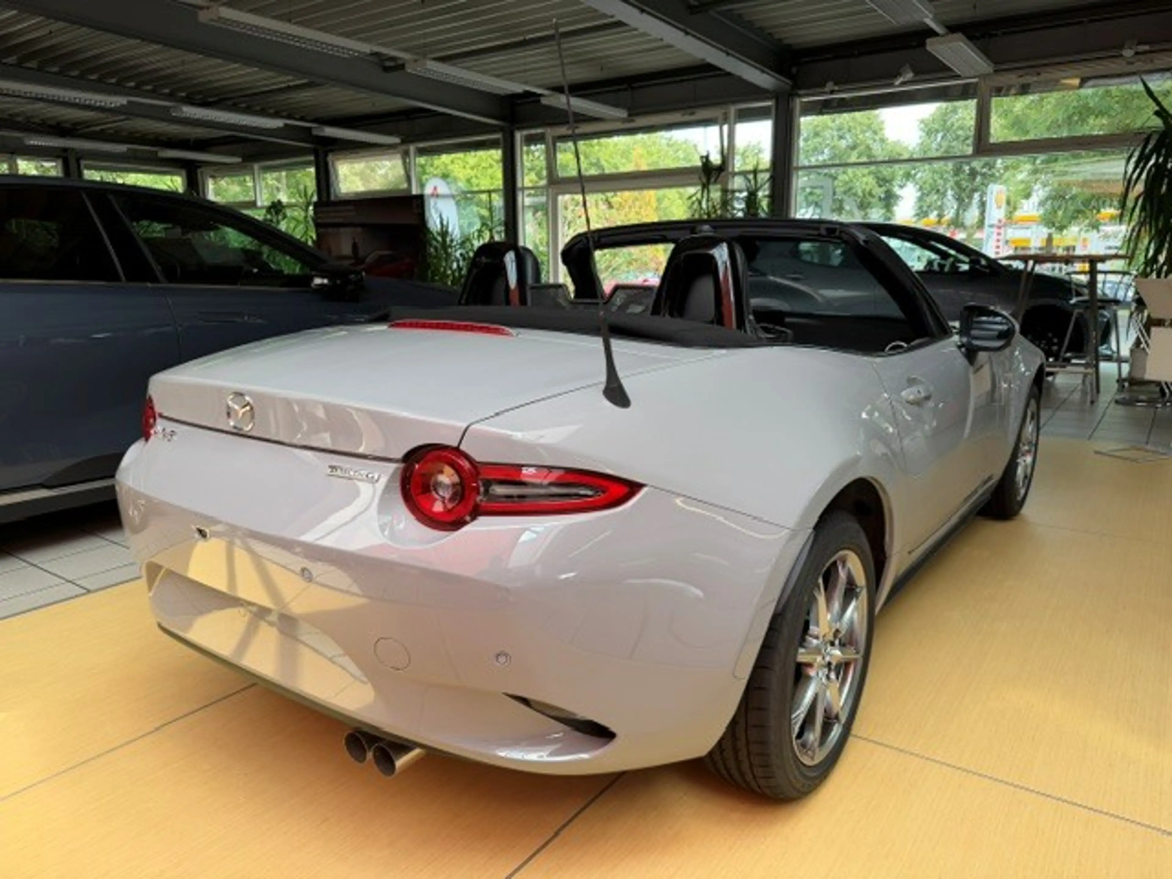 Mazda MX-5 2026 Exclusive-line 1.5L SKYACTIV-G 132 — photo 4