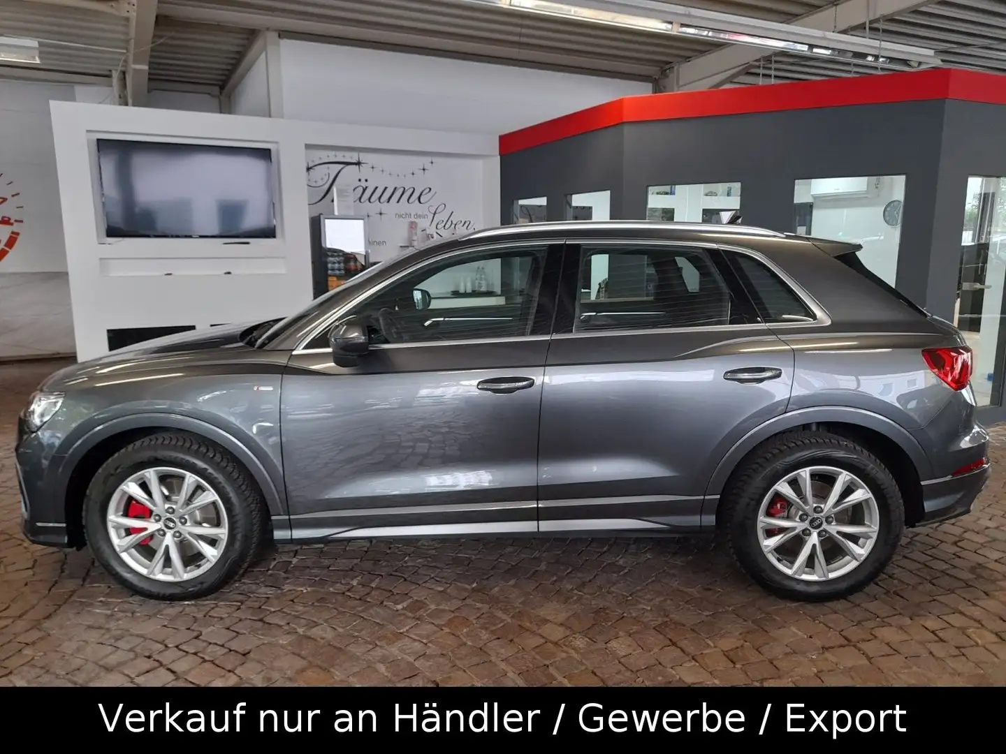 Audi Q3 40 TFSI quattro S line Grau - 2