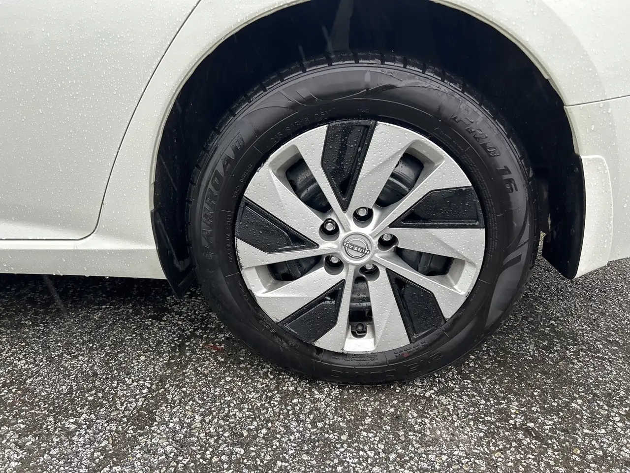 Nissan Altima снимка Nissan Altima