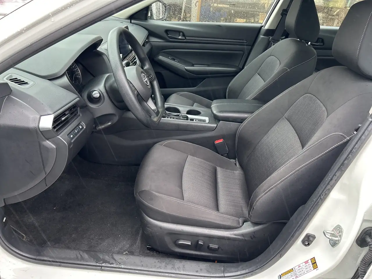 Nissan Altima снимка Nissan Altima