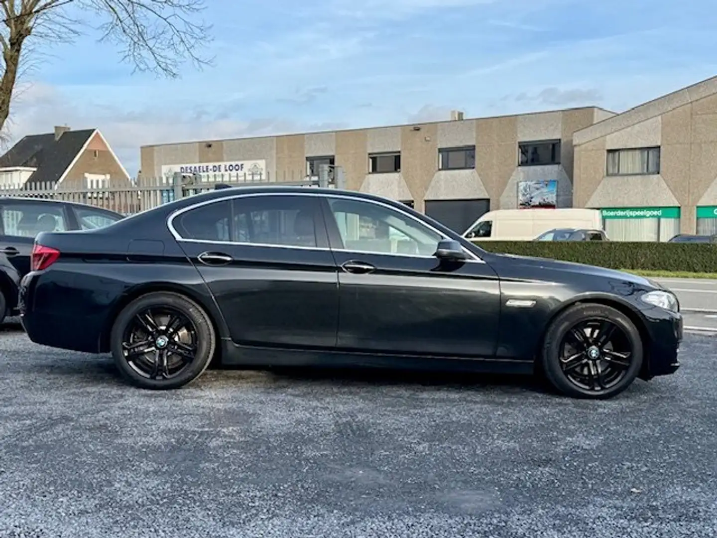 BMW 518 2.0Da FACELIFT Autom. Euro6b Navi-Pro Xenon Leder Schwarz - 2
