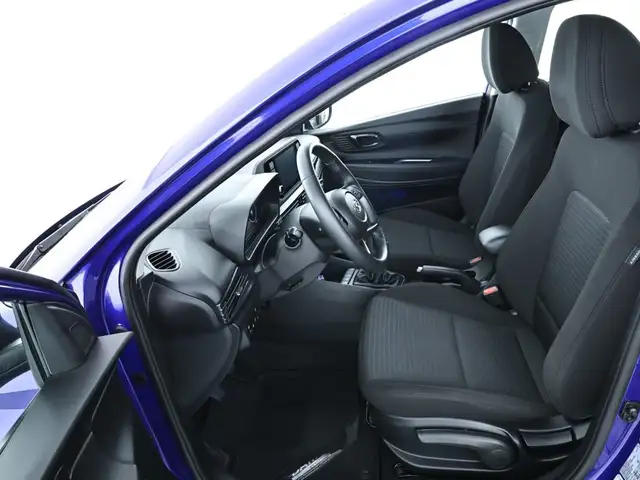 Hyundai i20 view 8