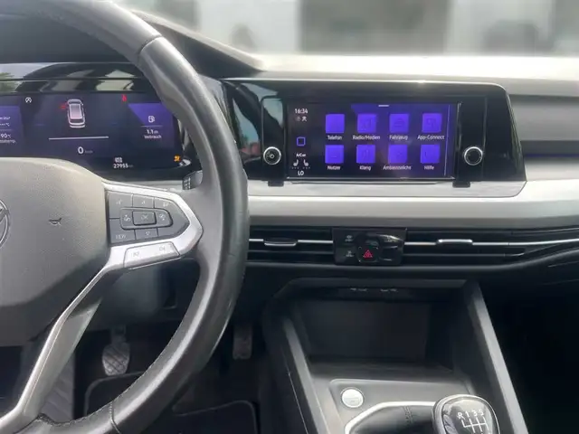Volkswagen Golf view 10