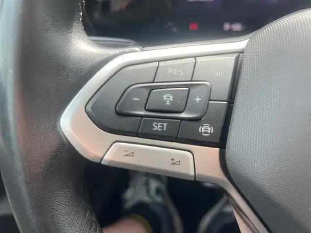 Volkswagen Golf view 22