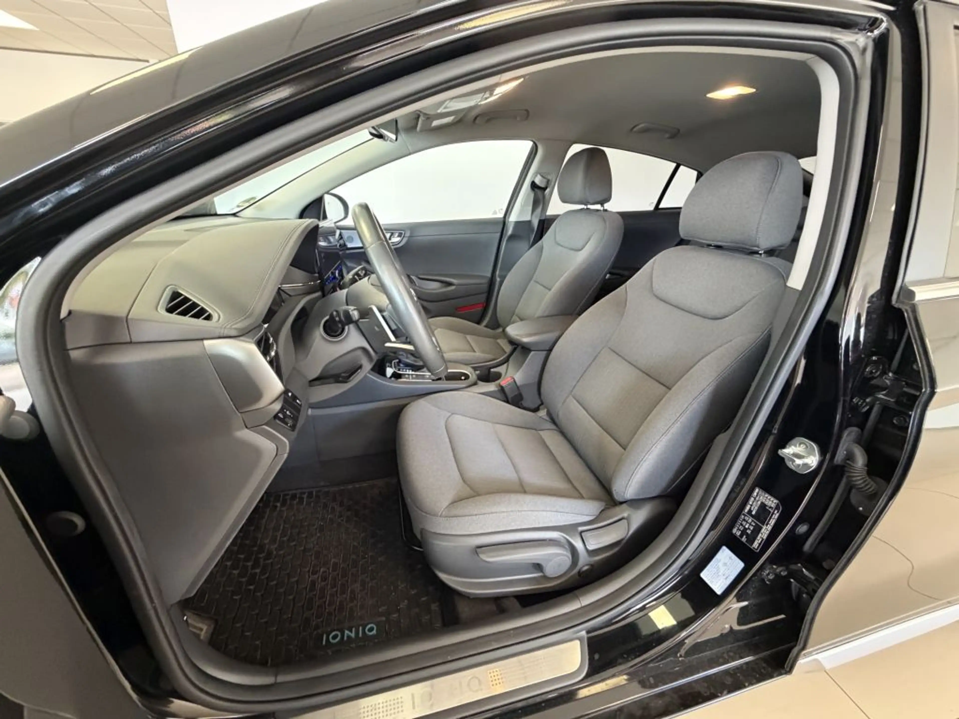 Hyundai IONIQ Hybrid 1.6 GDI Style — photo 7