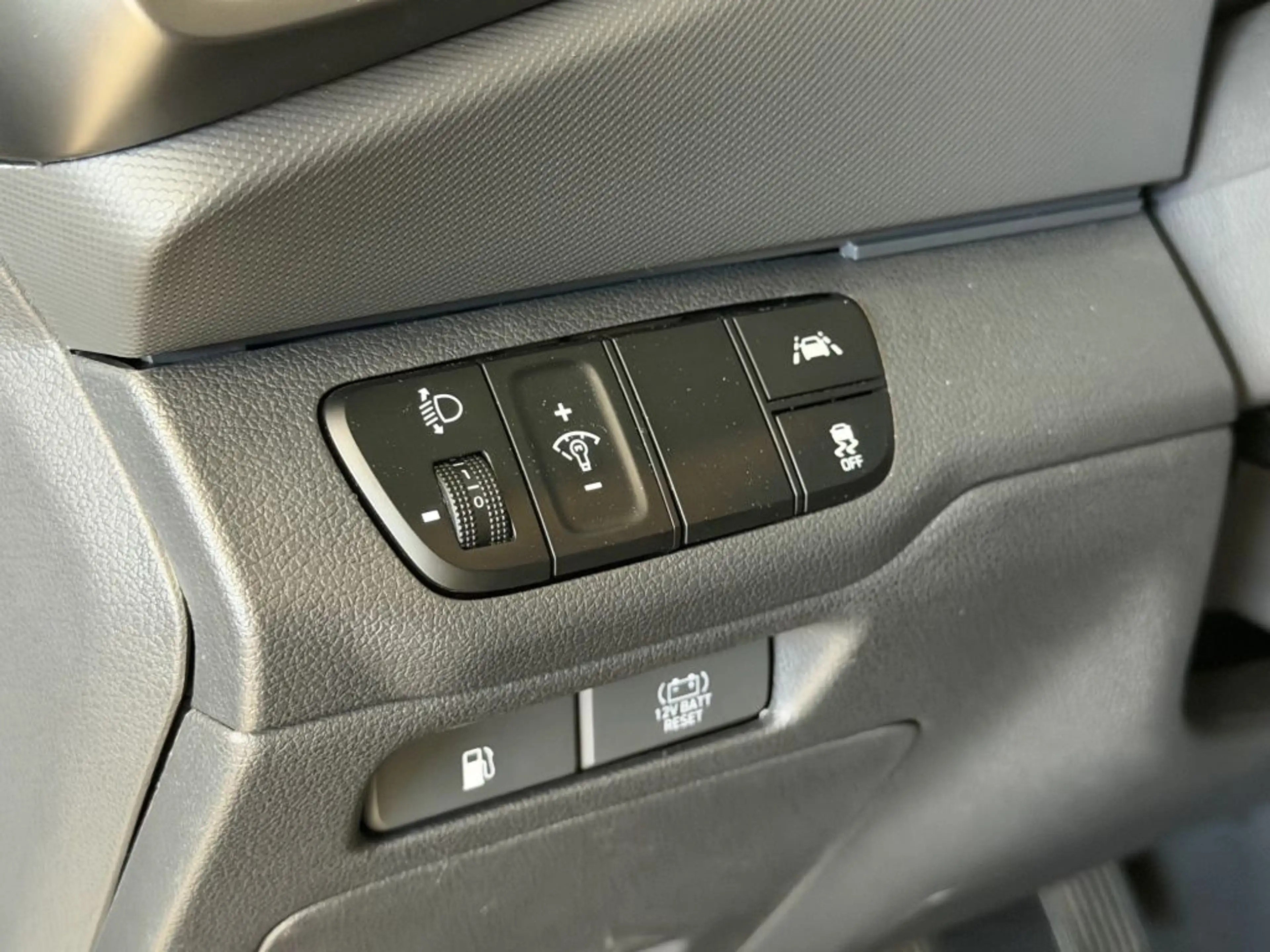 Hyundai IONIQ Hybrid 1.6 GDI Style — photo 10