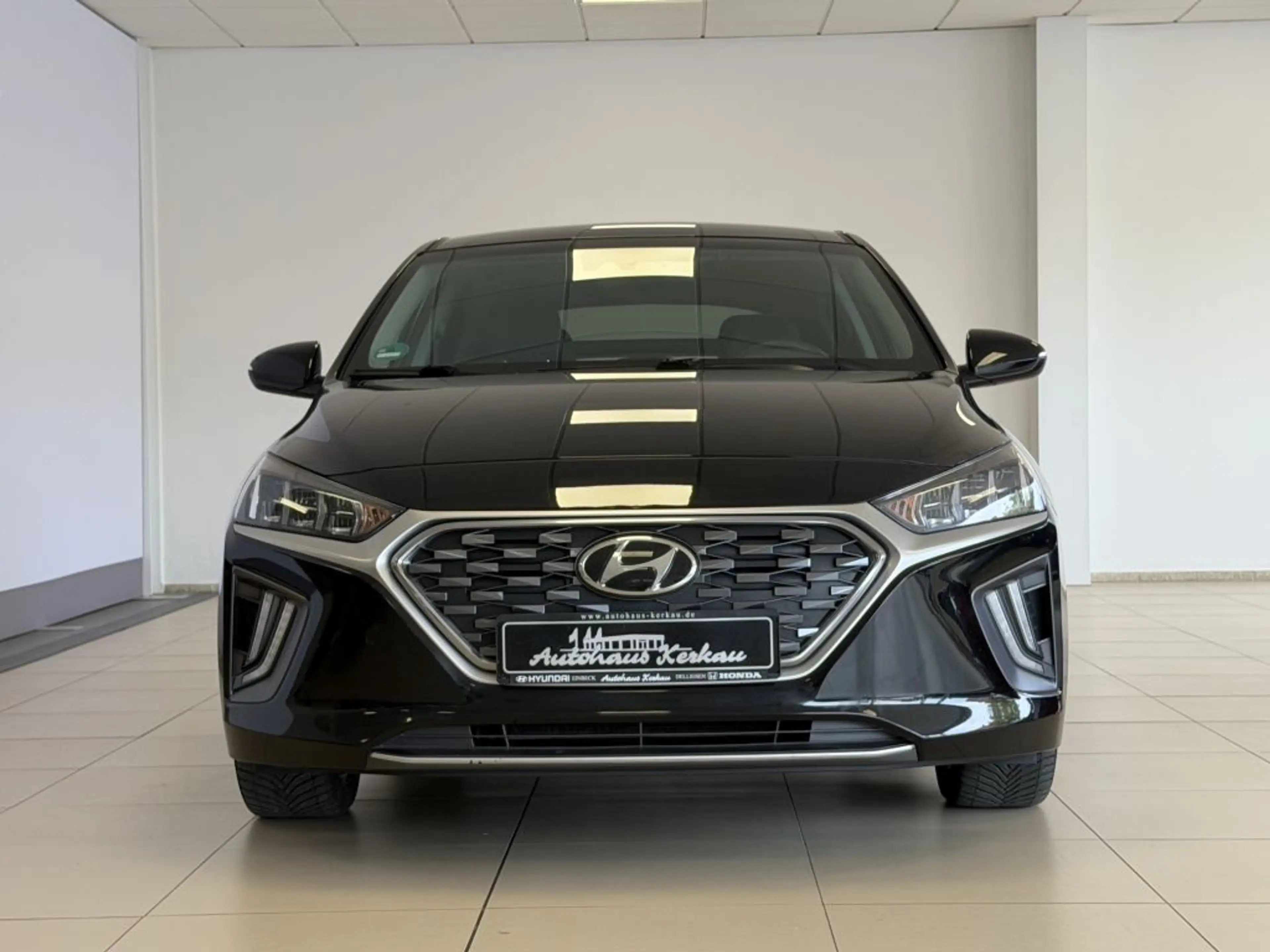 Hyundai IONIQ Hybrid 1.6 GDI Style — photo 3