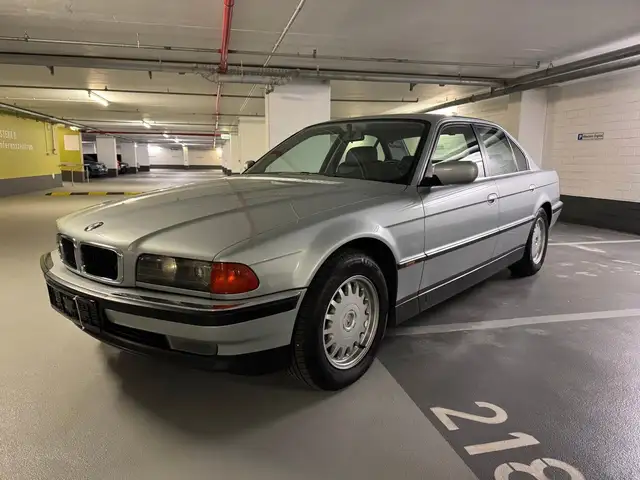 BMW 728 i