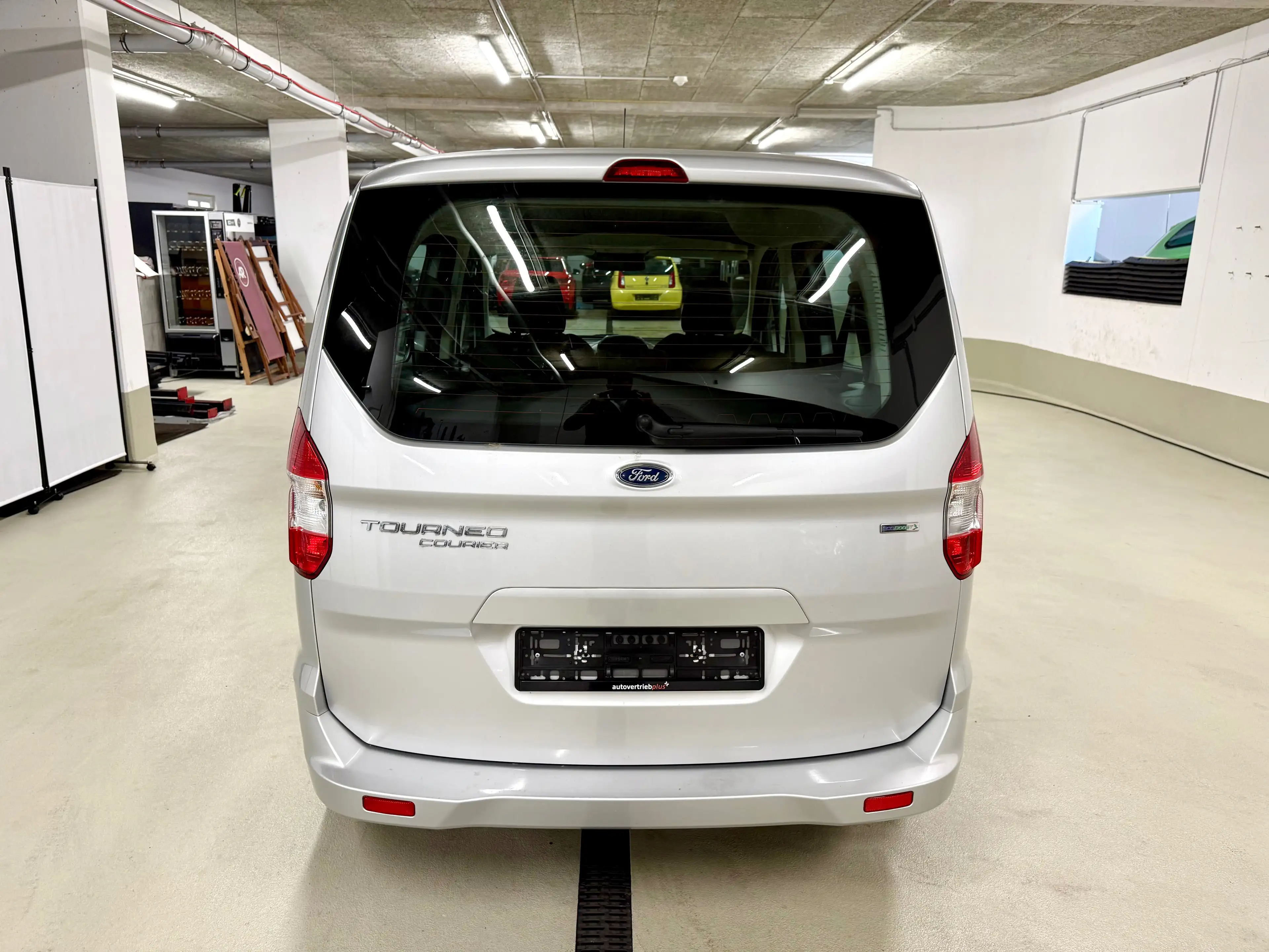 Ford Tourneo Courier Trend — photo 5