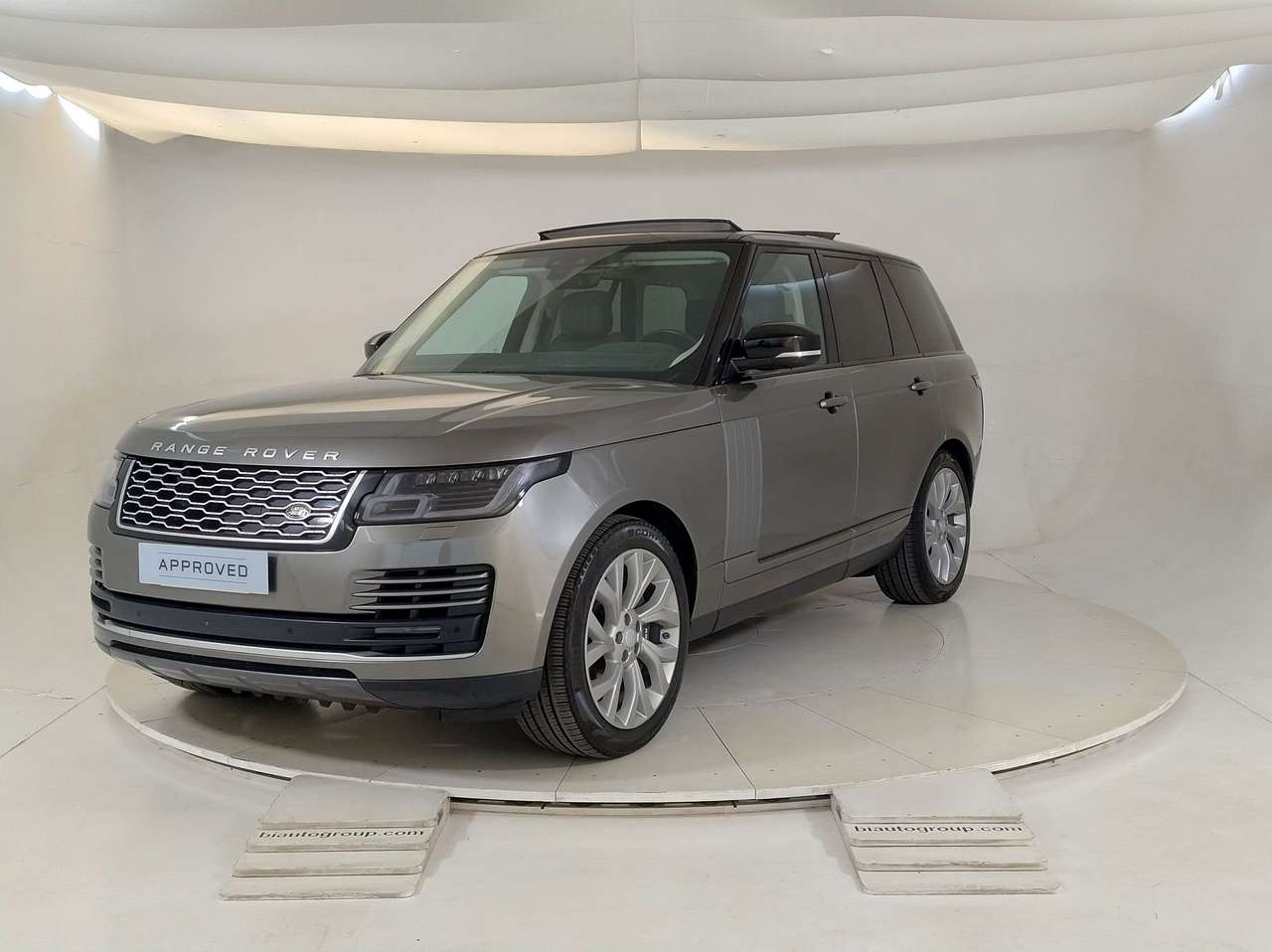 Land Rover Range Rover IV 2018 Benzina 2.0 i4 phev Vogue Lwb 404cv auto