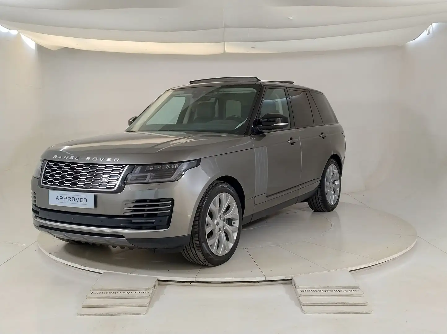 Land Rover Range Rover IV 2018 Benzina 2.0 i4 phev Vogue Lwb 404cv auto Gris - 1