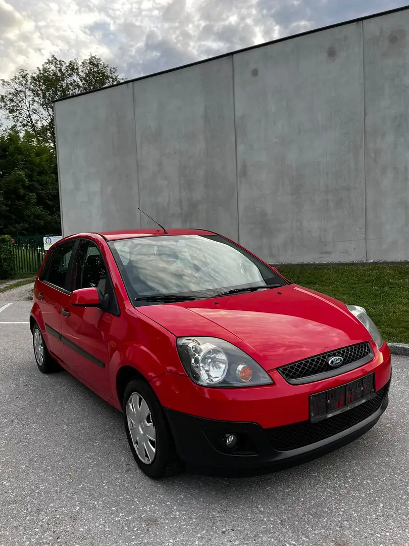 Ford Fiesta Ambiente 1,3 8V - 1