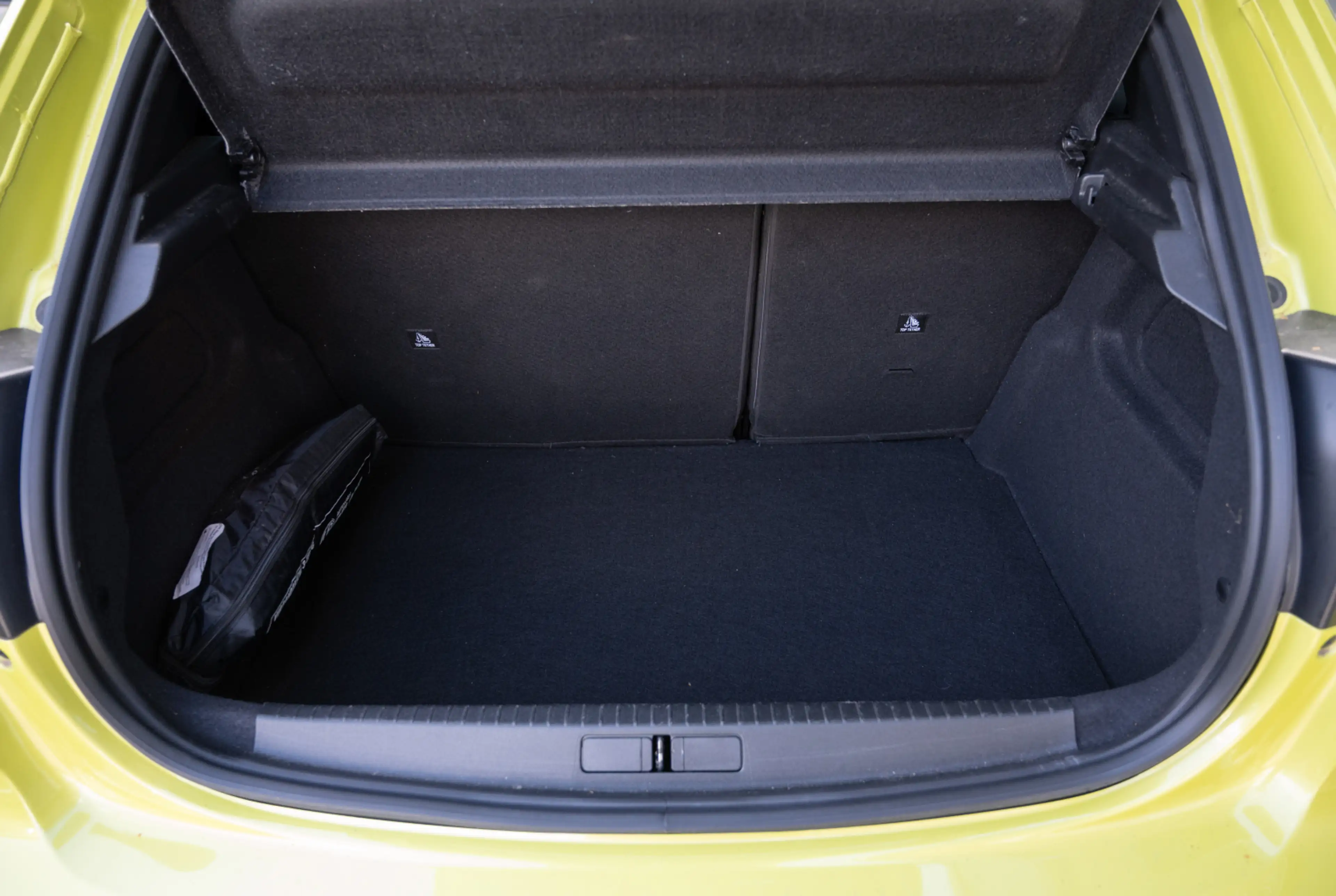 Peugeot 208 Allure Hybrid 100 e-DSC6 *DRIVE-ASSIST-PAKET*MIRRORSCREEN* — photo 15