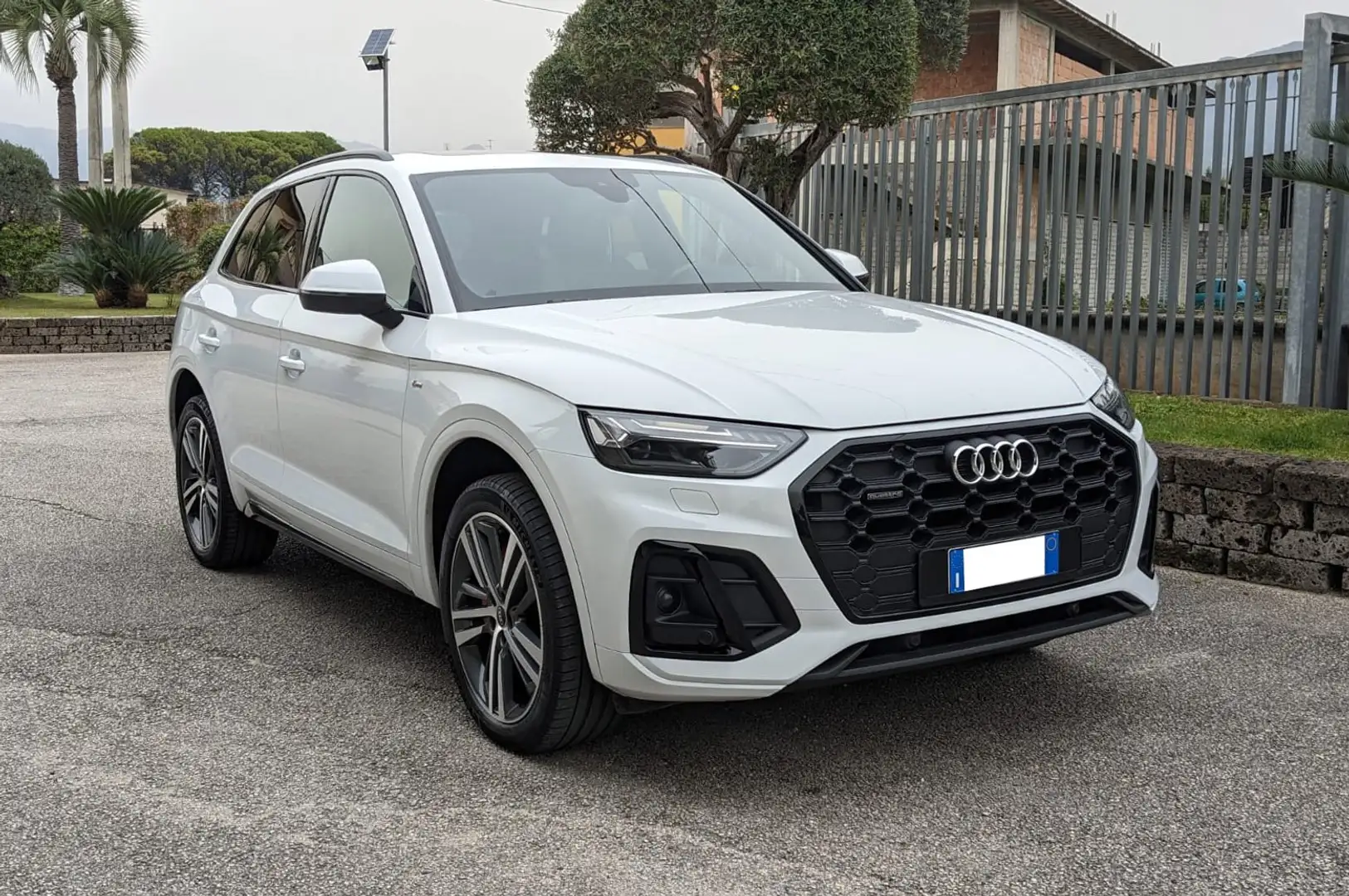 Audi Q5 40 TDI Quattro 3 x S Line Bianco - 1
