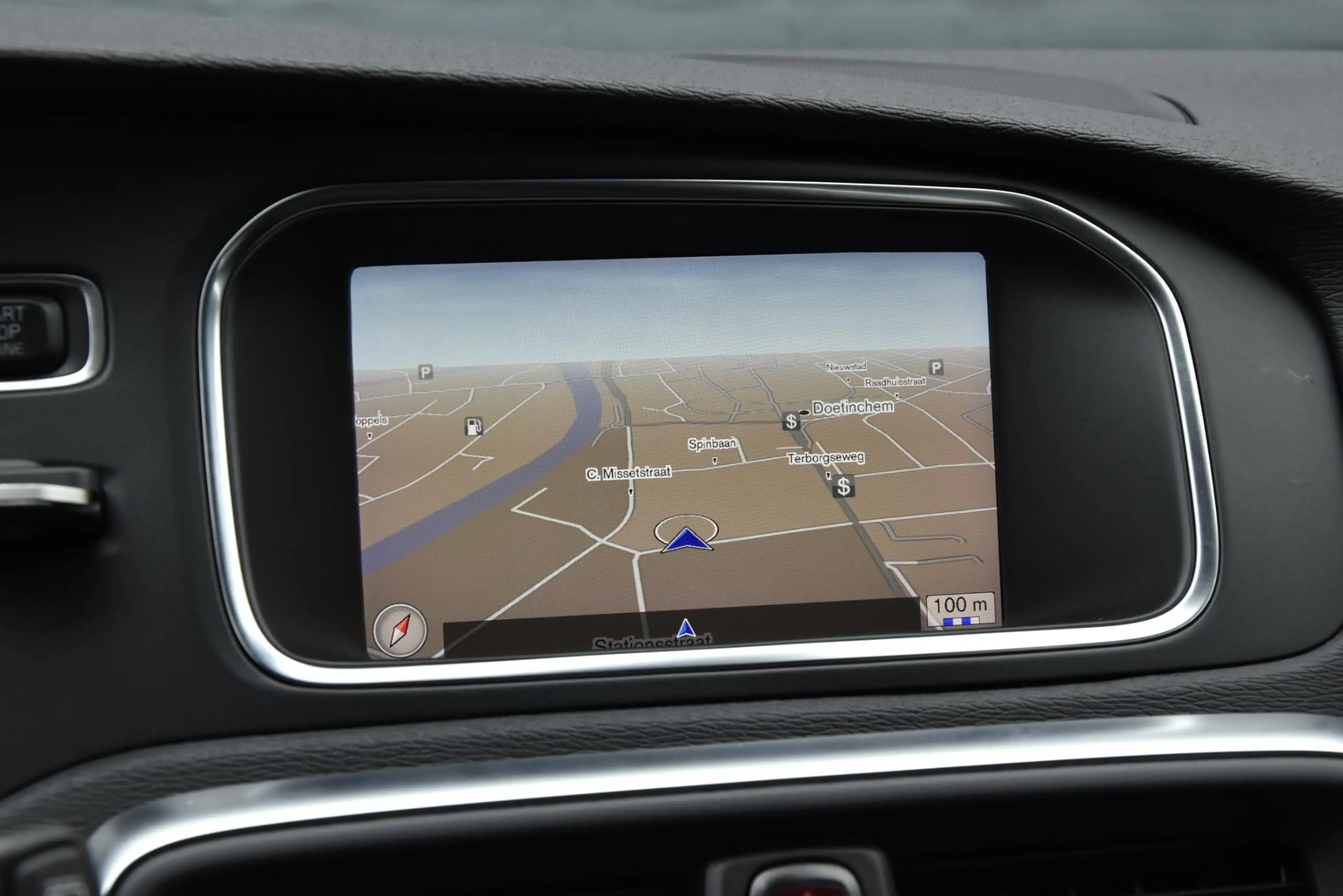 Volvo V40 Cross Country 1.5 T3 Polar+ Luxury — photo 13