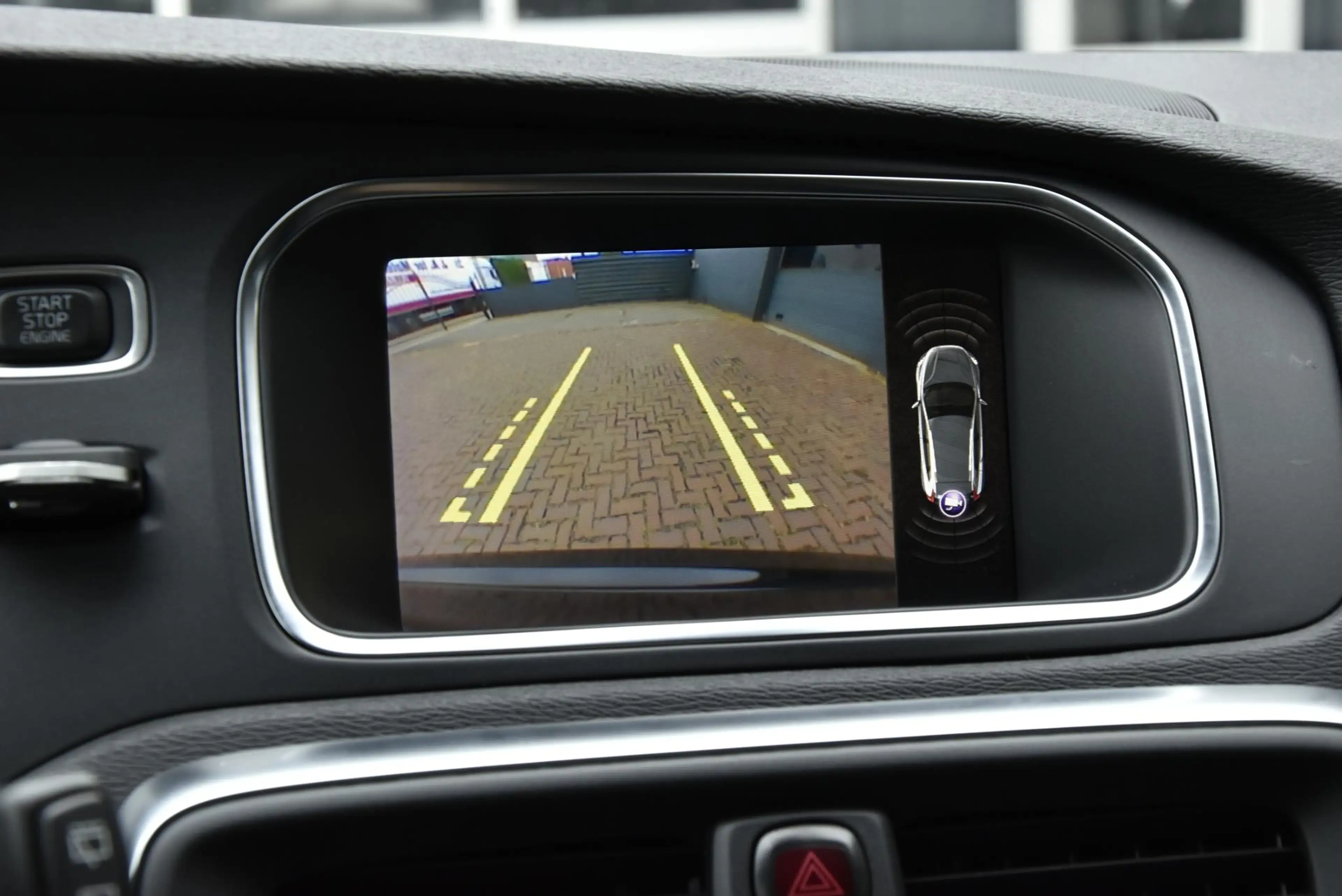 Volvo V40 Cross Country 1.5 T3 Polar+ Luxury — photo 12