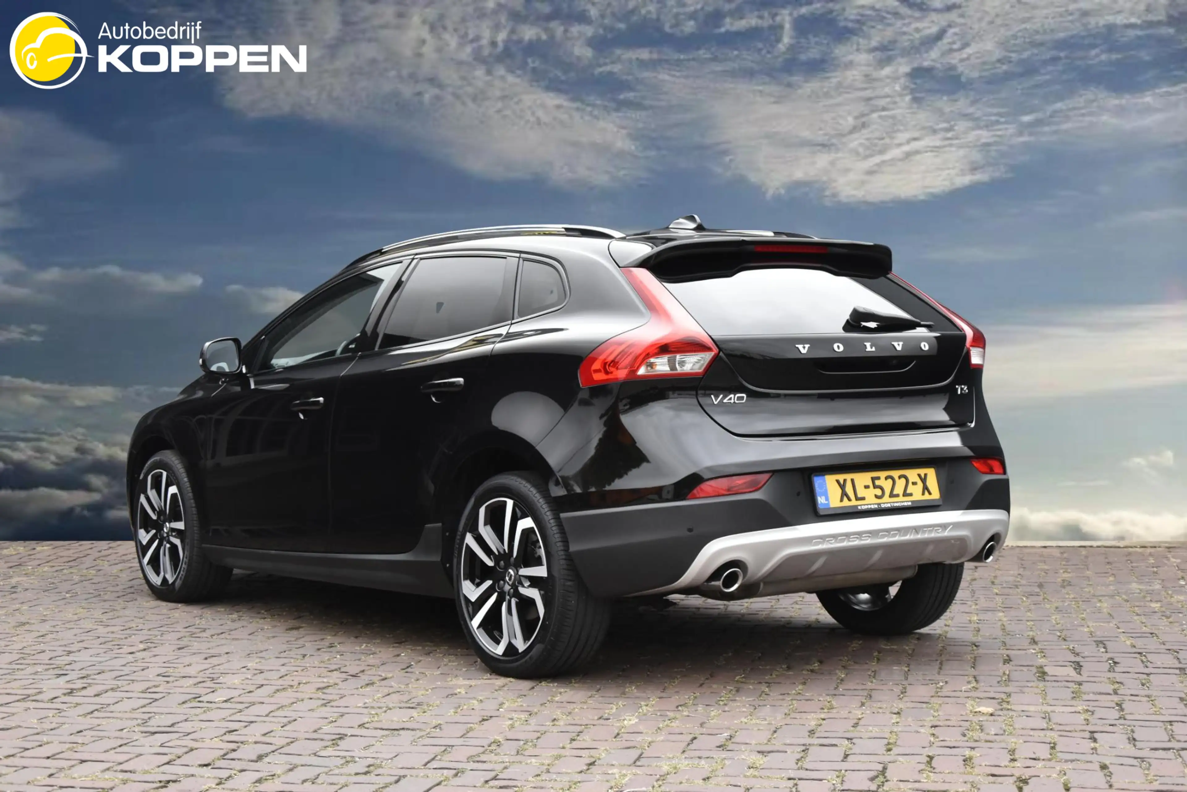 Volvo V40 Cross Country 1.5 T3 Polar+ Luxury — photo 2