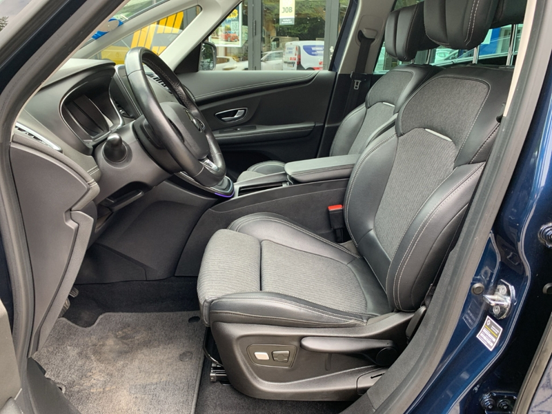 Renault Scenic 140E DC INTENS TCe 140 EDC KLIMA+RADIO+ALU+LED+ — photo 9