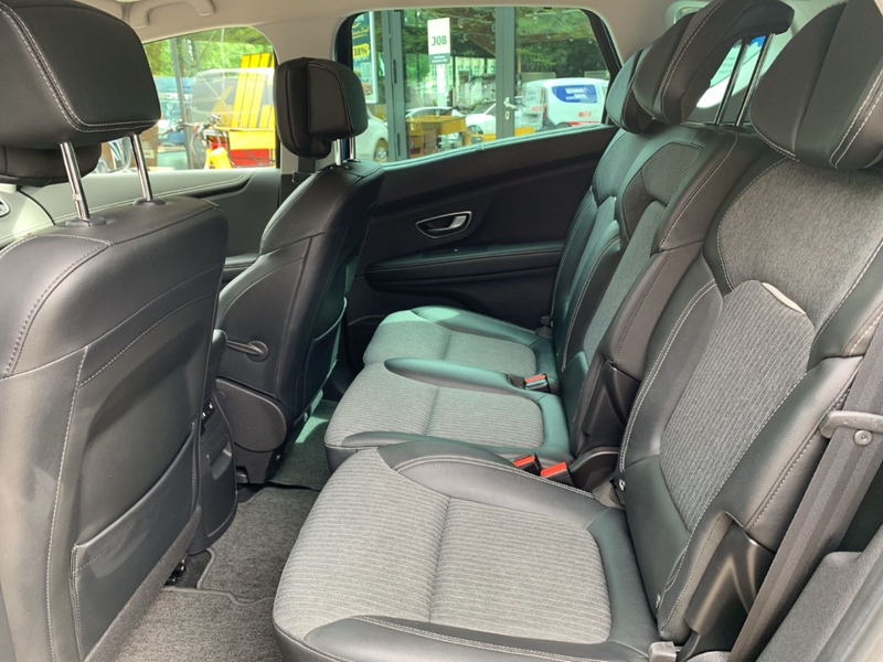 Renault Scenic 140E DC INTENS TCe 140 EDC KLIMA+RADIO+ALU+LED+ — photo 11