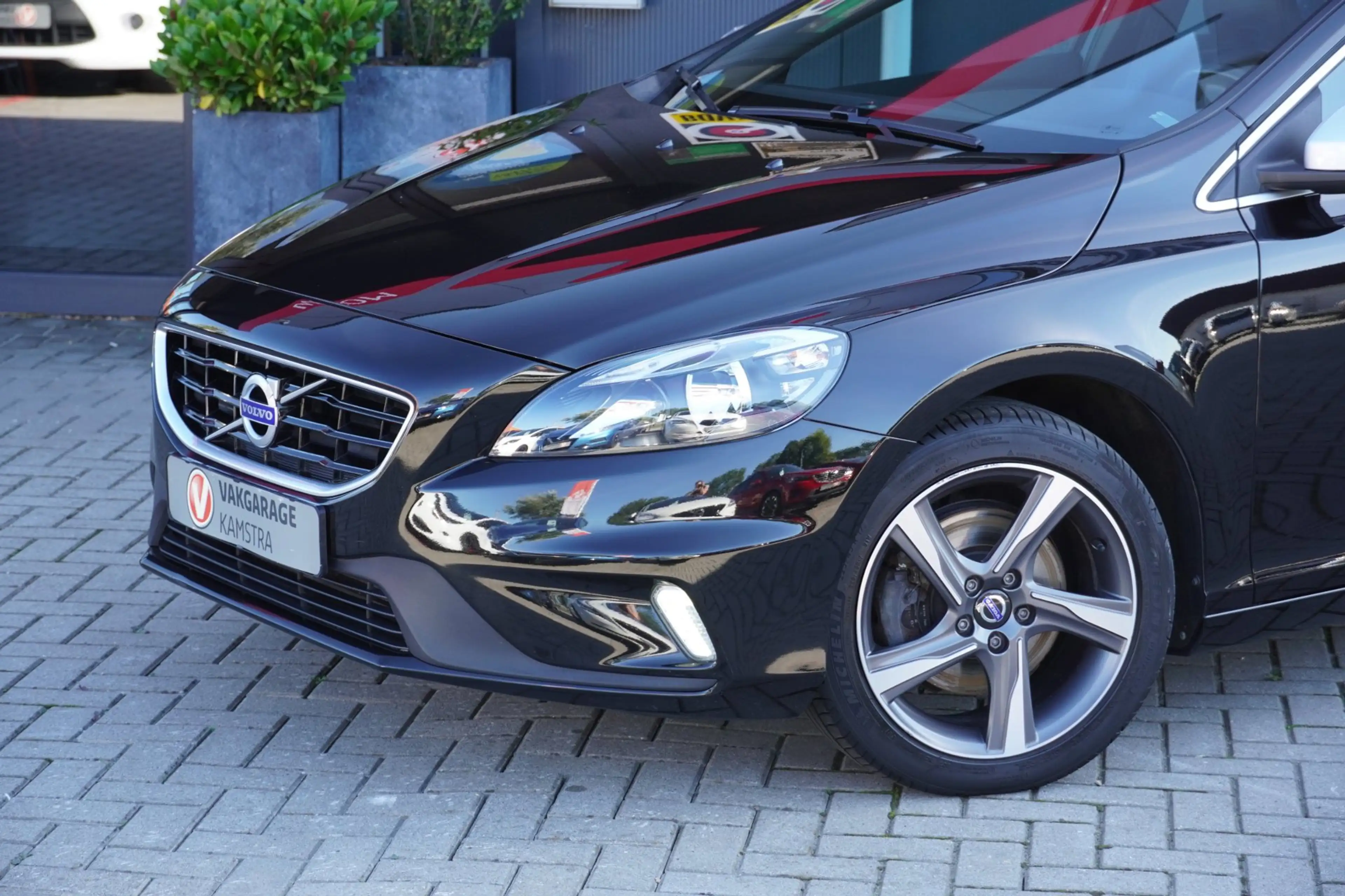 Volvo V40 2.0 T3 152PK R-Design Clima/Cruise/PDC/LM — photo 4